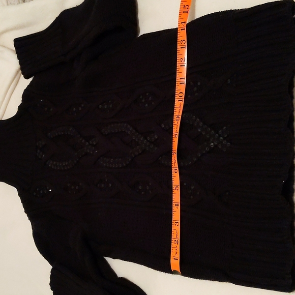 Sequined Sweater - Picture 8 of 9